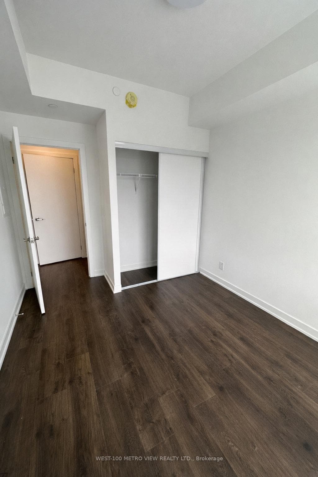 704- 56 Lakeside Terrace — property photo