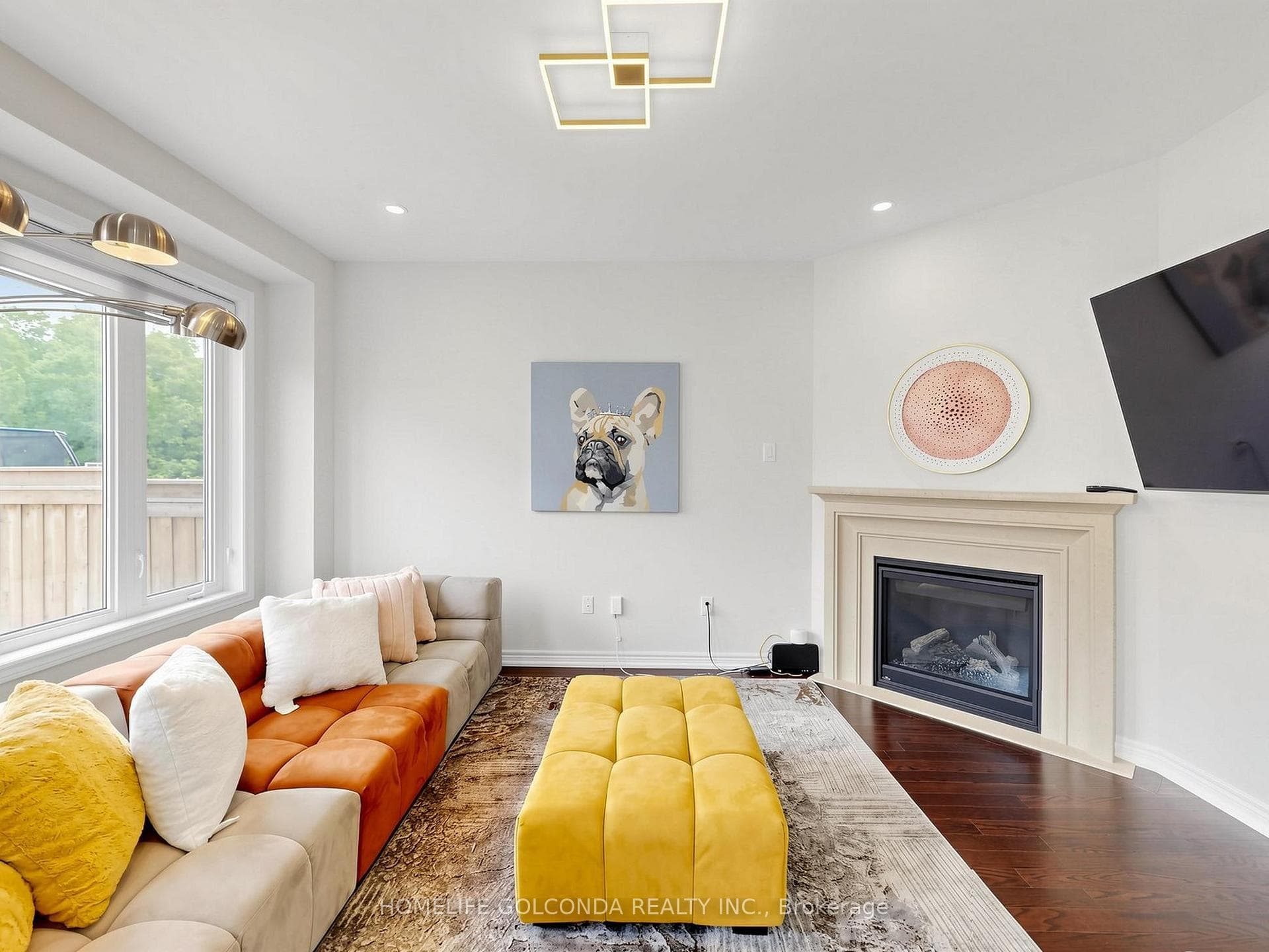 31 Bolsby Court — property photo