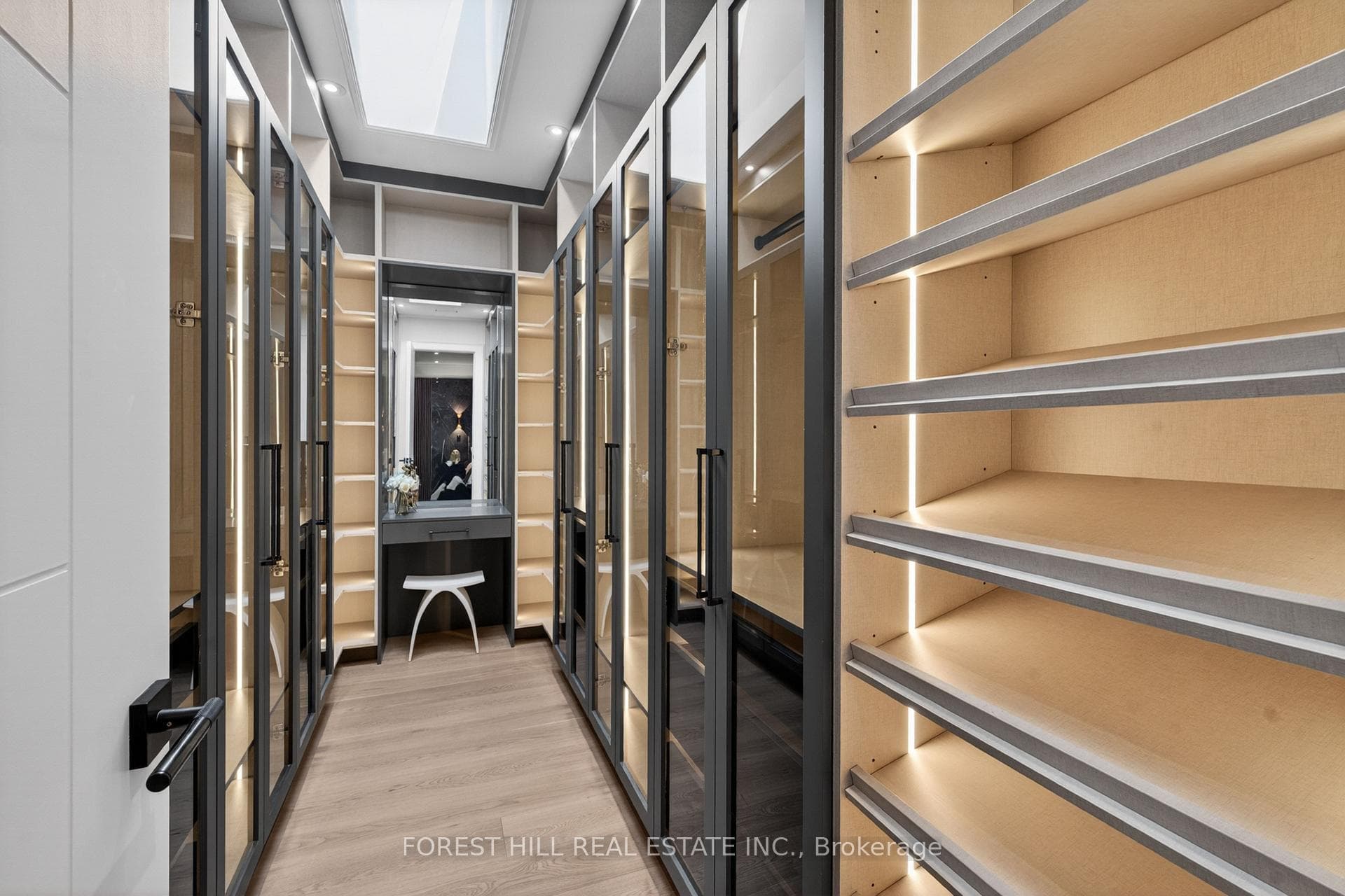 229 Florence Avenue — property photo