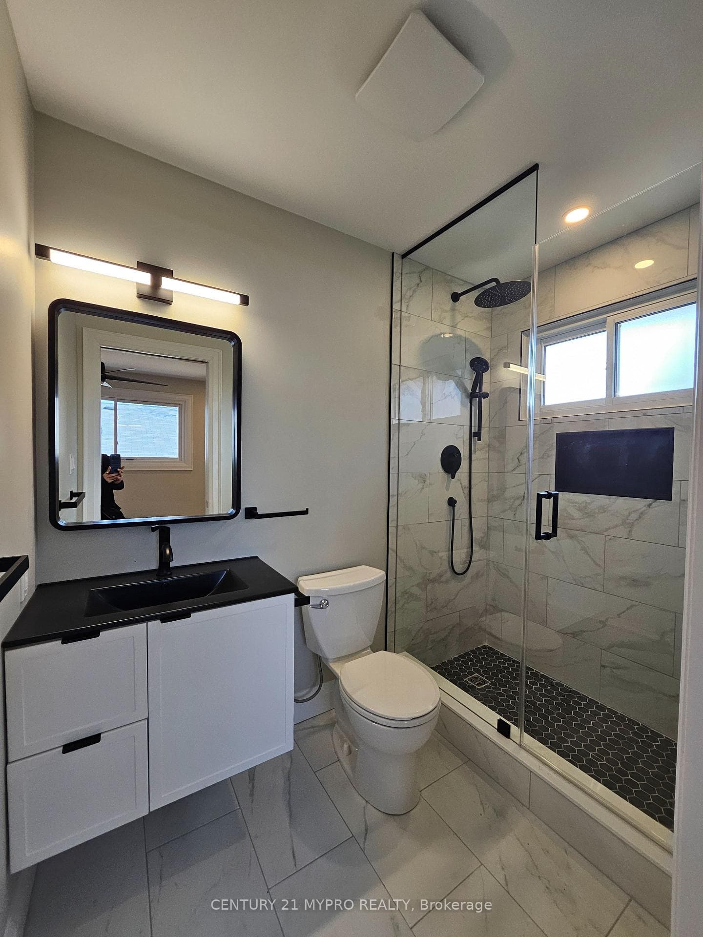 2135 Cobblestone Drive — property photo