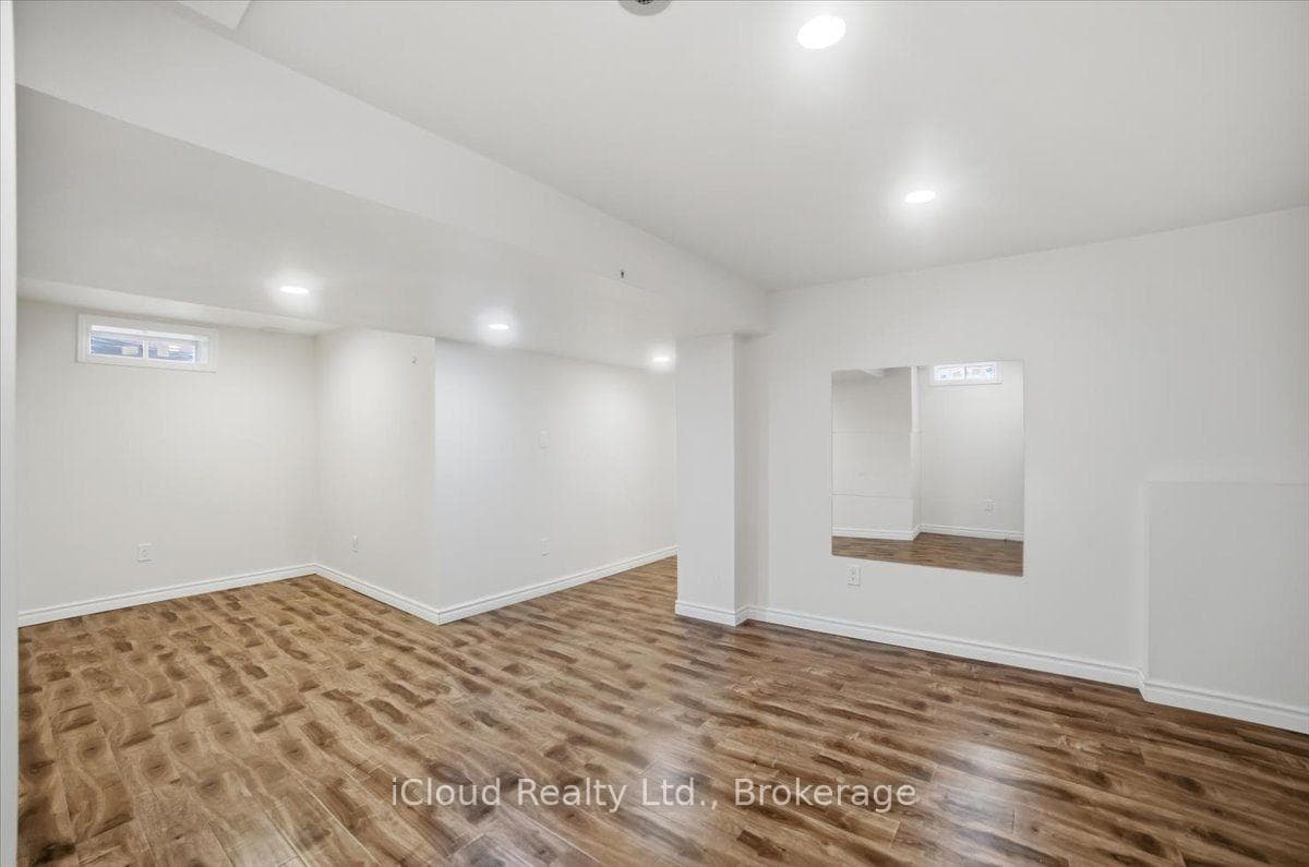 270 Whetham Heights — property photo