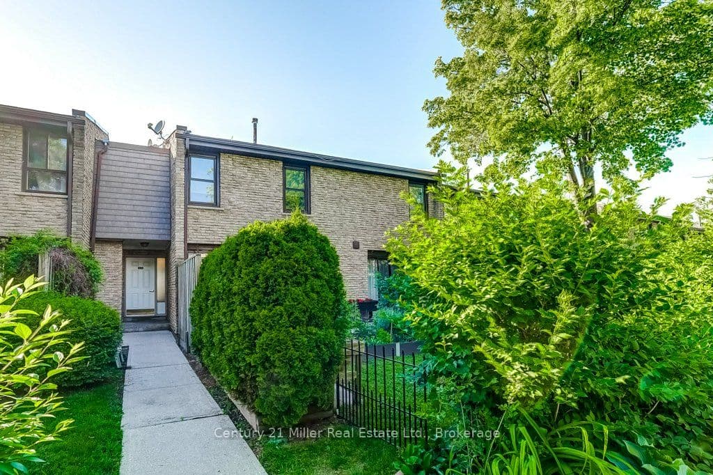 36- 2605 Woodchester Drive — 4 bed Condo Townhouse for sale in Sheridan