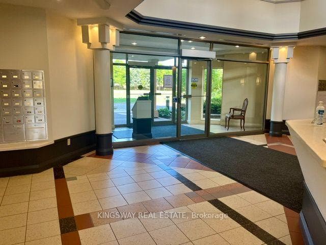 1108- 1140 Parkwest Place — property photo