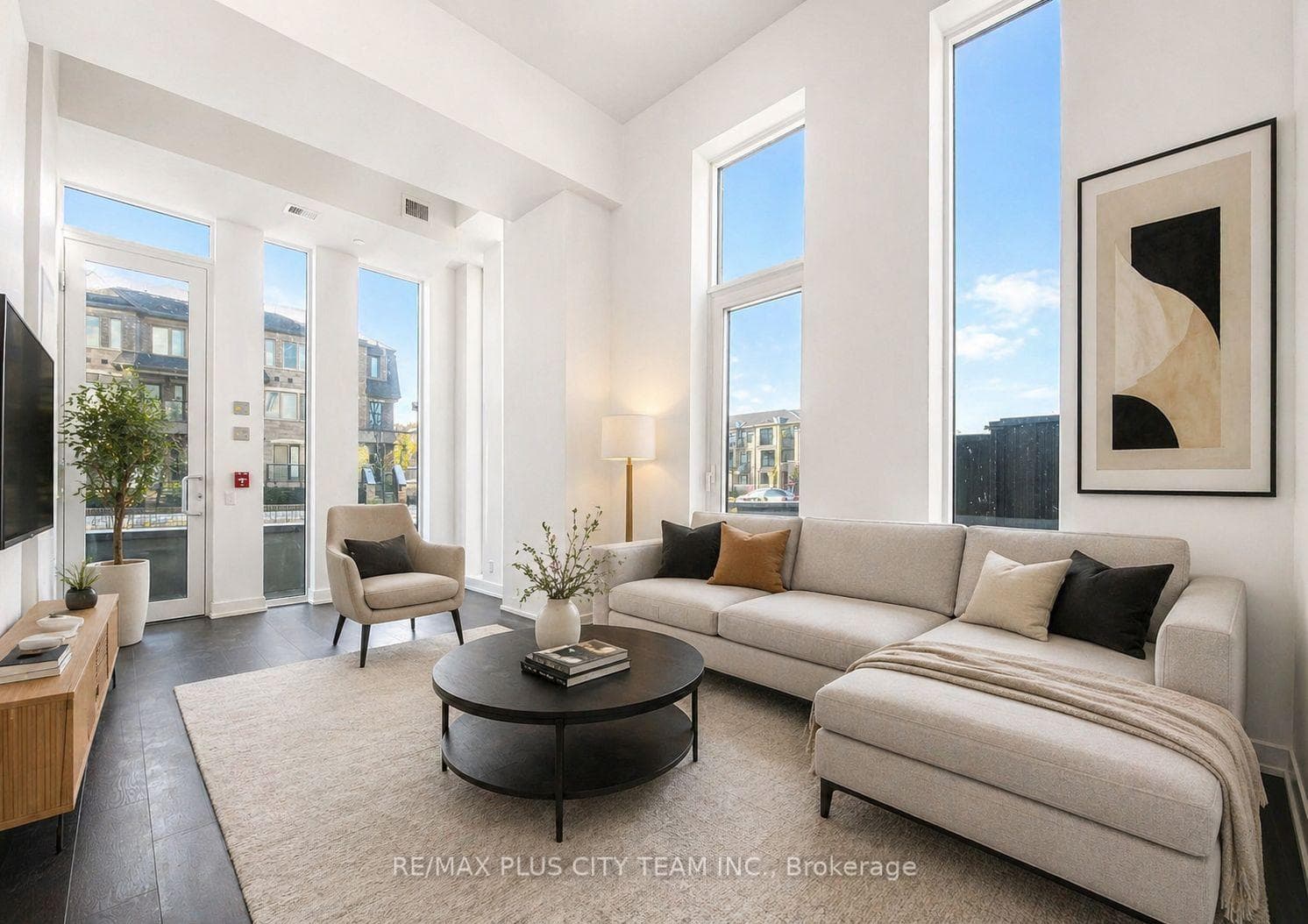 103- 215 Veterans Drive — property photo