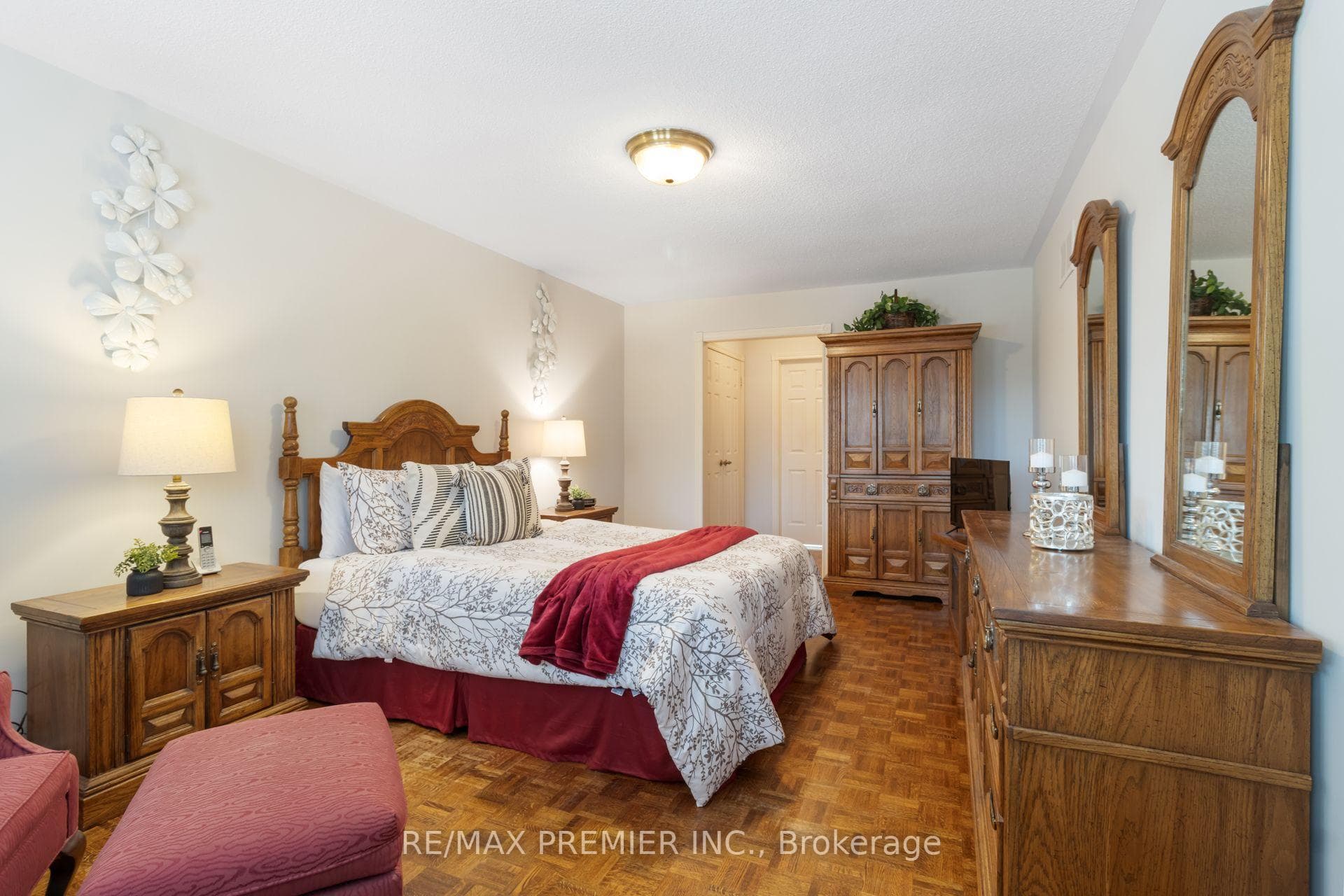 85 Calgary Gardens — property photo