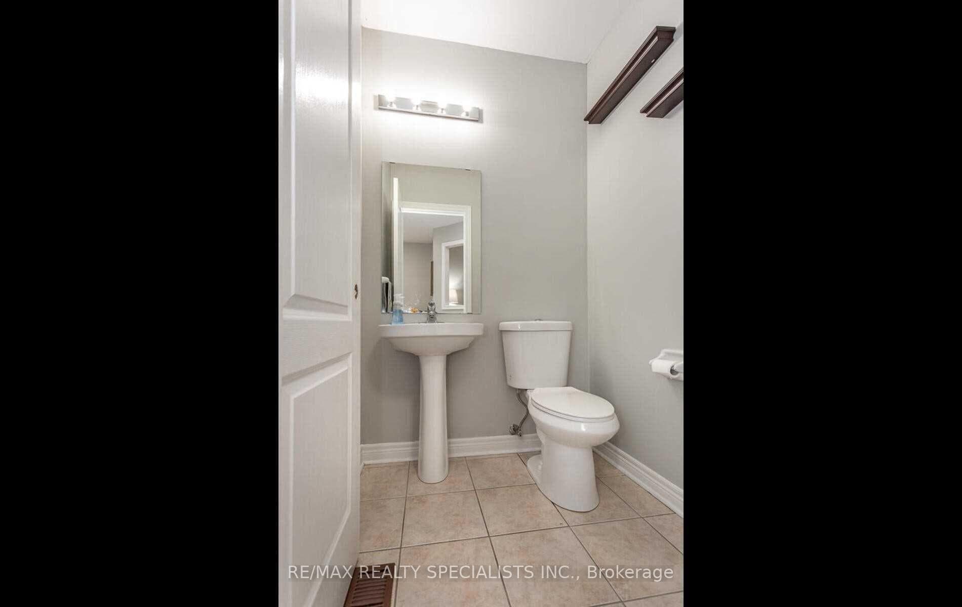 3137 Bentley Drive — property photo