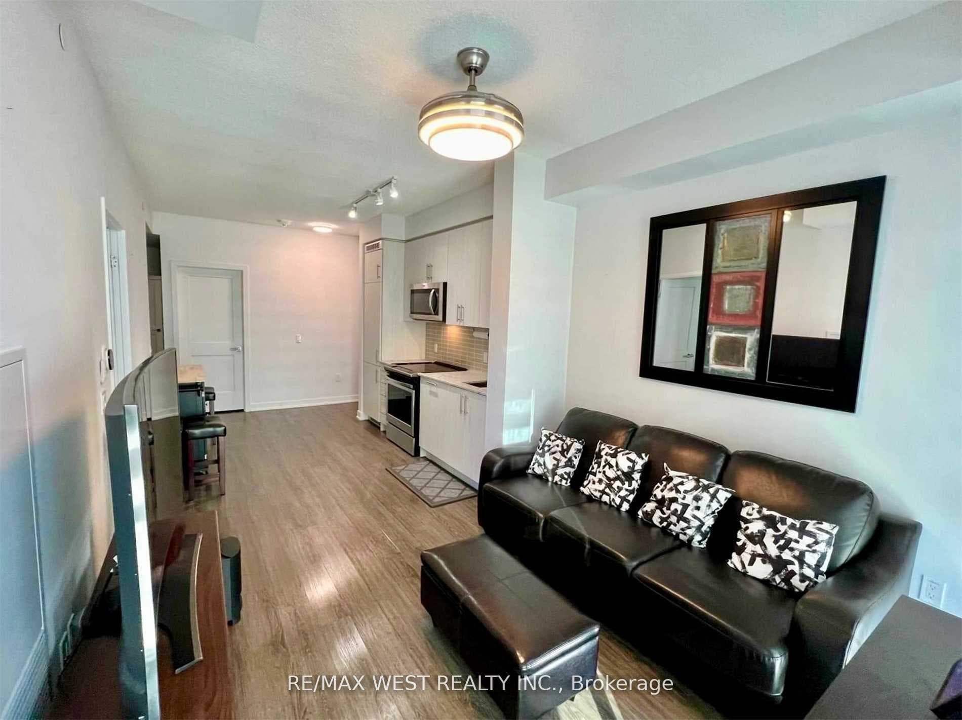 1606- 4085 Parkside Village Drive — property photo