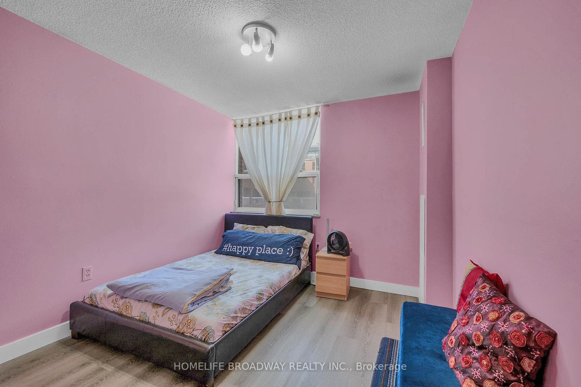 205- 4062 Lawrence Avenue — property photo