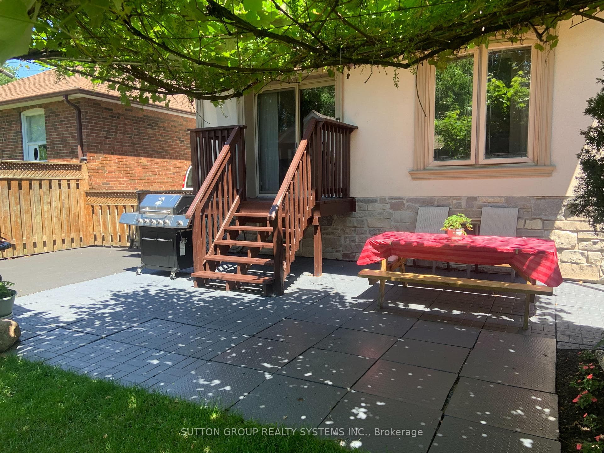 32 Green Lanes N/A — property photo