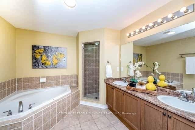 40- 230 Paisley Boulevard — property photo