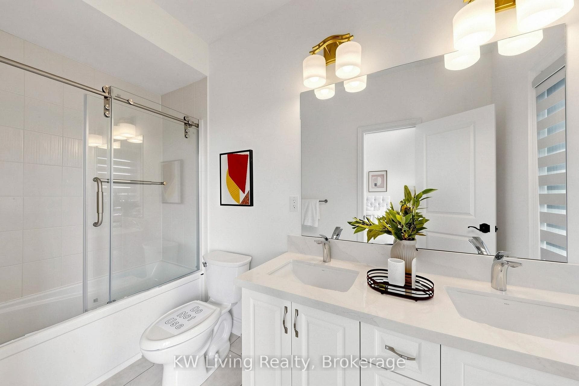 9370 Kennedy Road — property photo