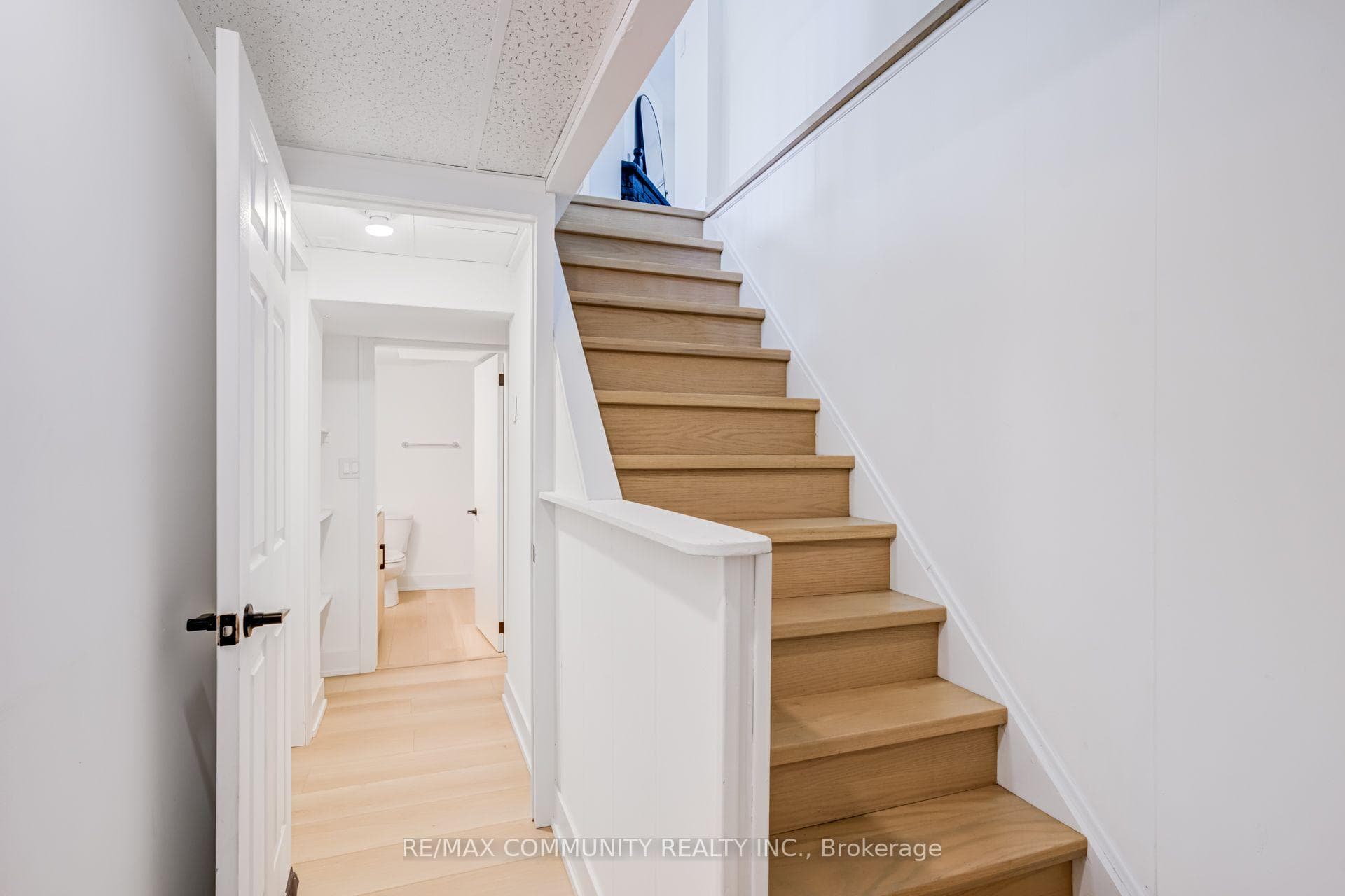 90 Euclid Avenue — property photo