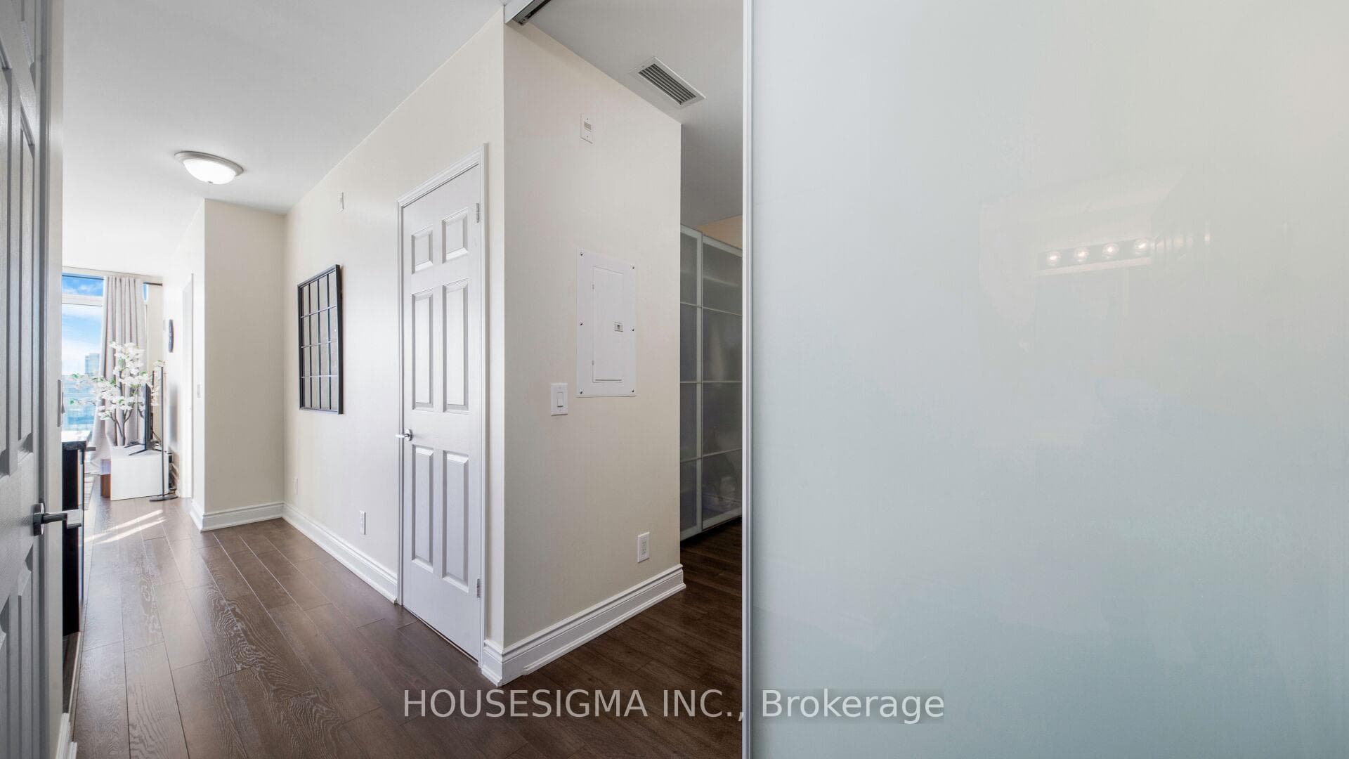 1103- 15 James Finlay Way — property photo