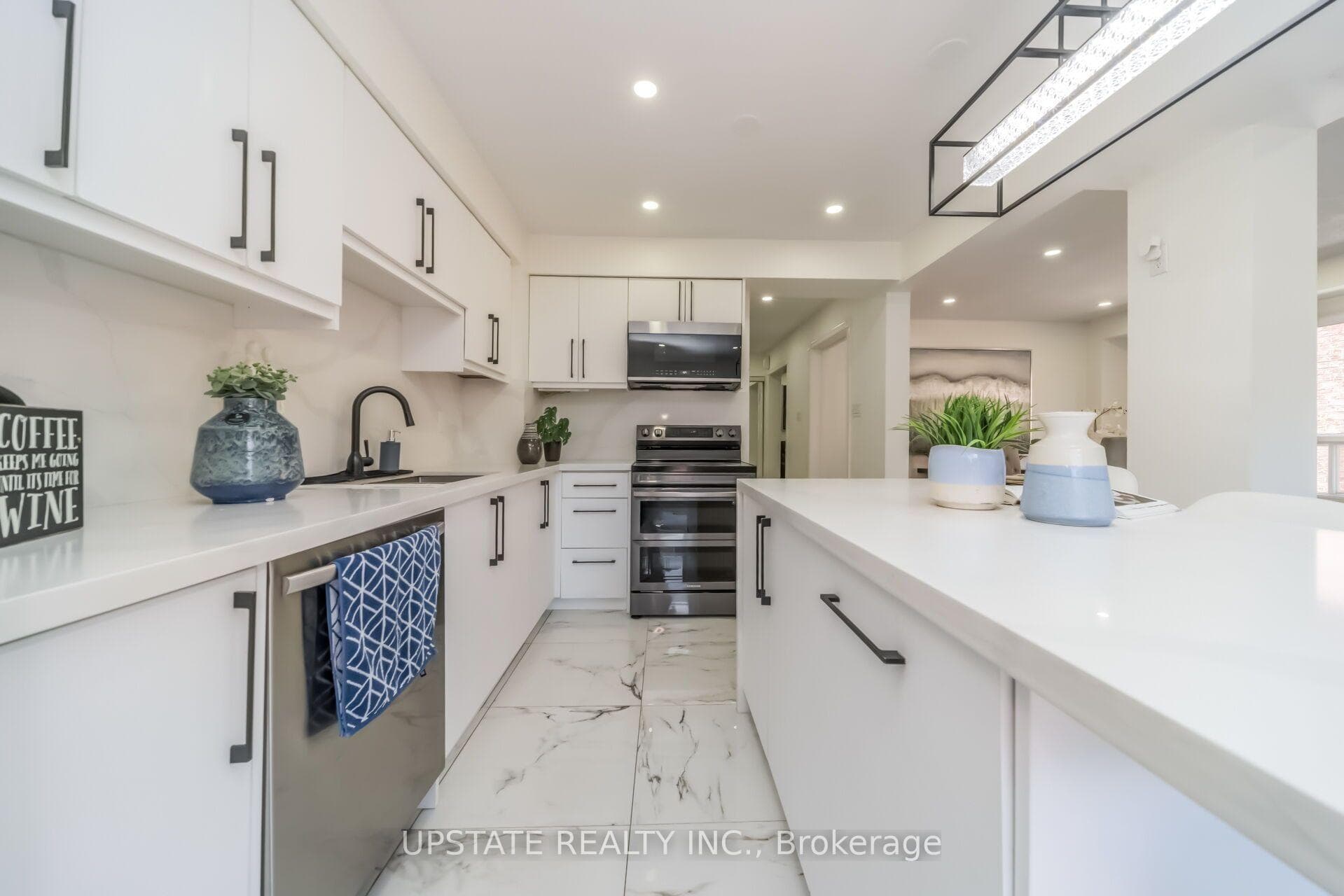 145 Valonia Drive — property photo