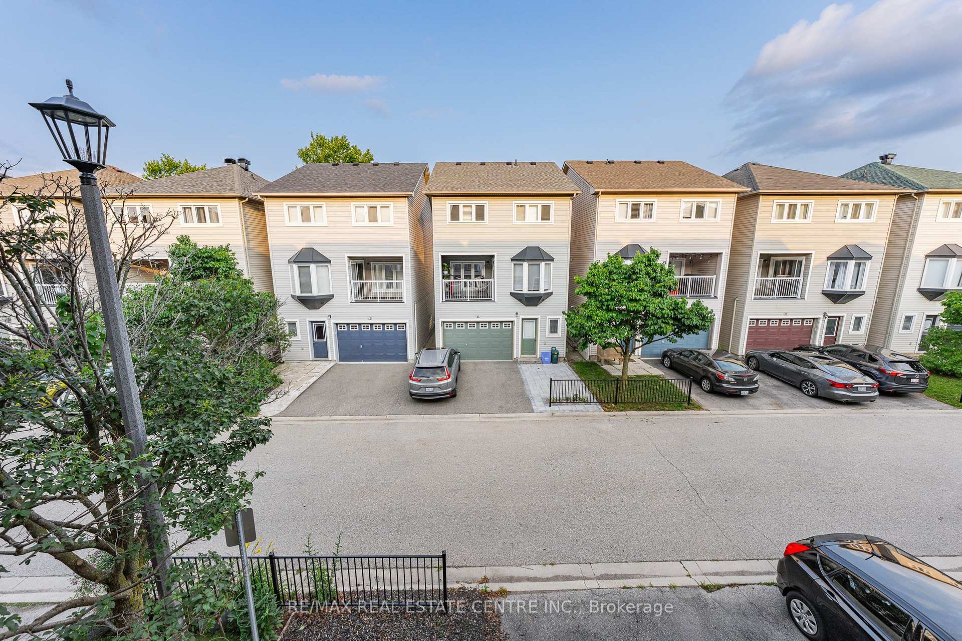 50- 5090 Fairview Street — property photo