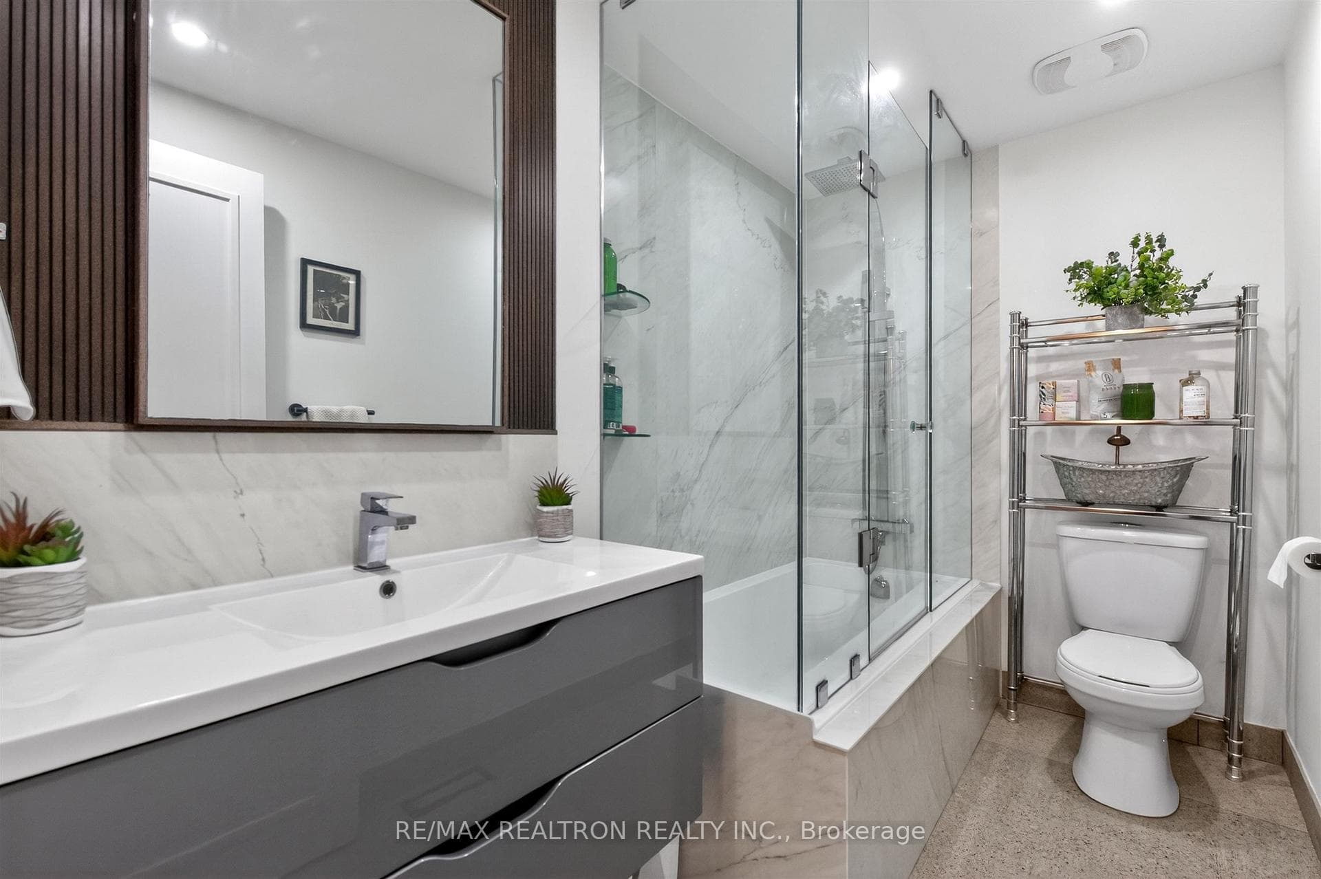 11- 7077 Estoril Road — property photo