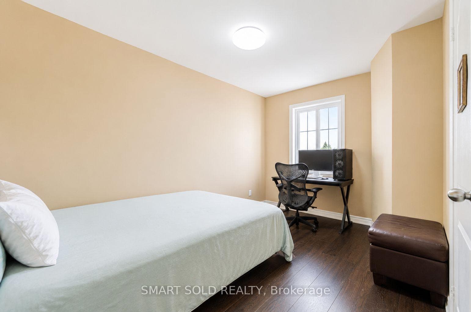 68 Denton Circle — property photo