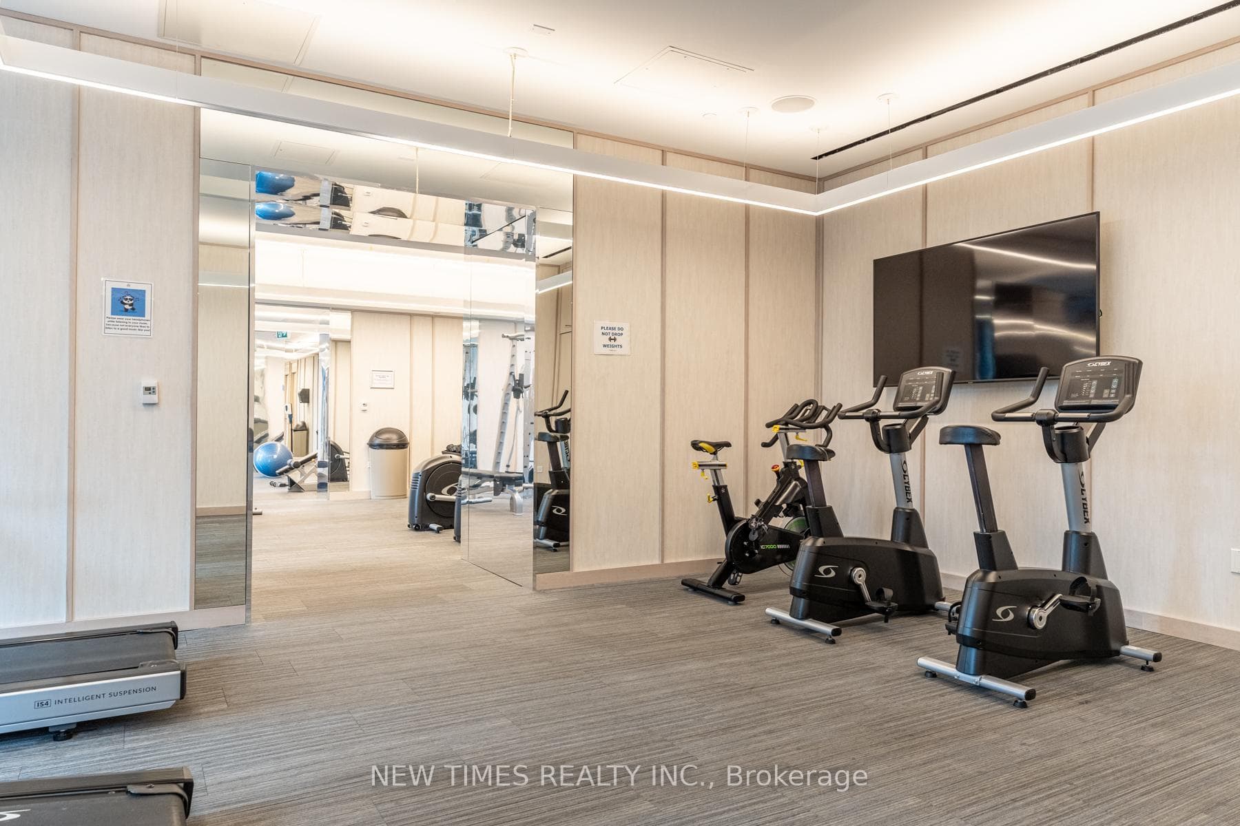 4910- 125 Blue Jays Way — property photo