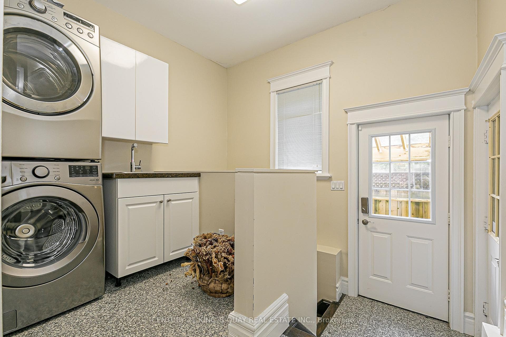 338 Mckee Avenue — property photo