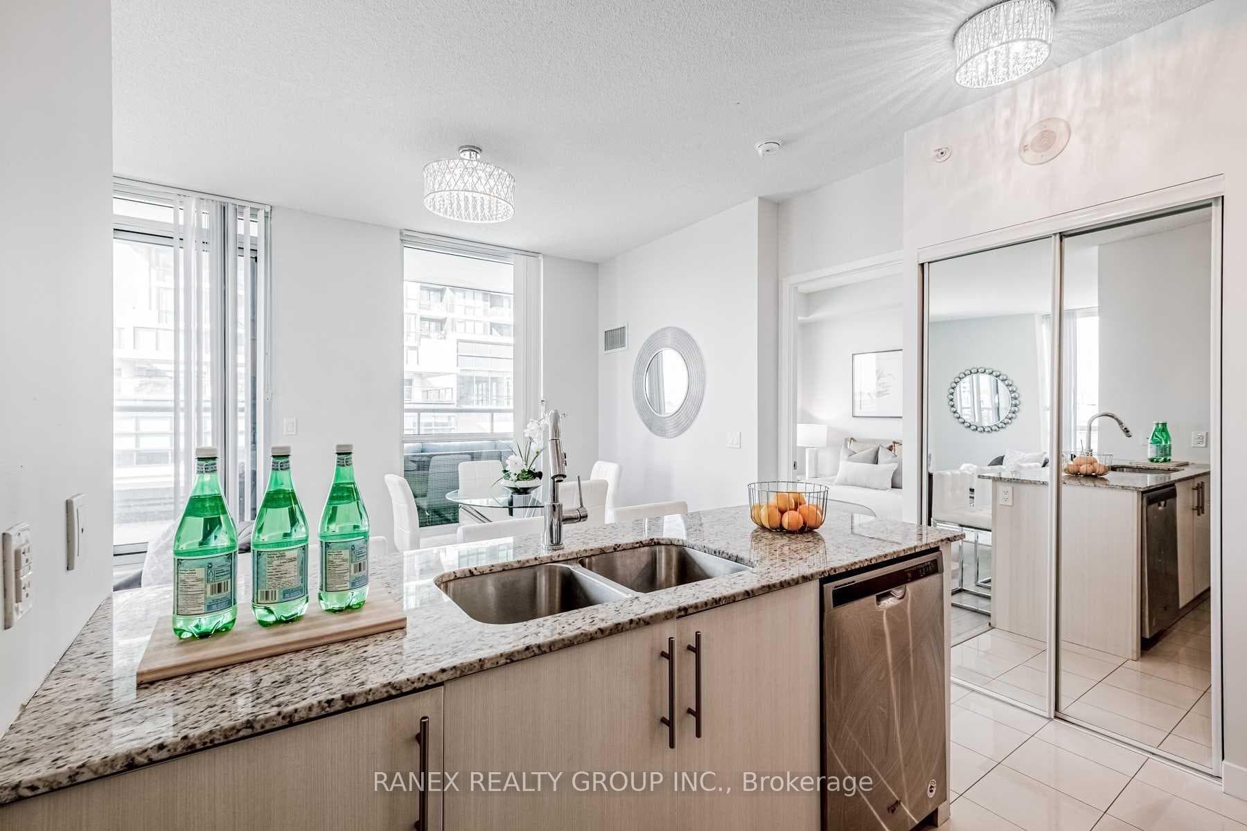 313- 3975 Grand Park Drive — property photo