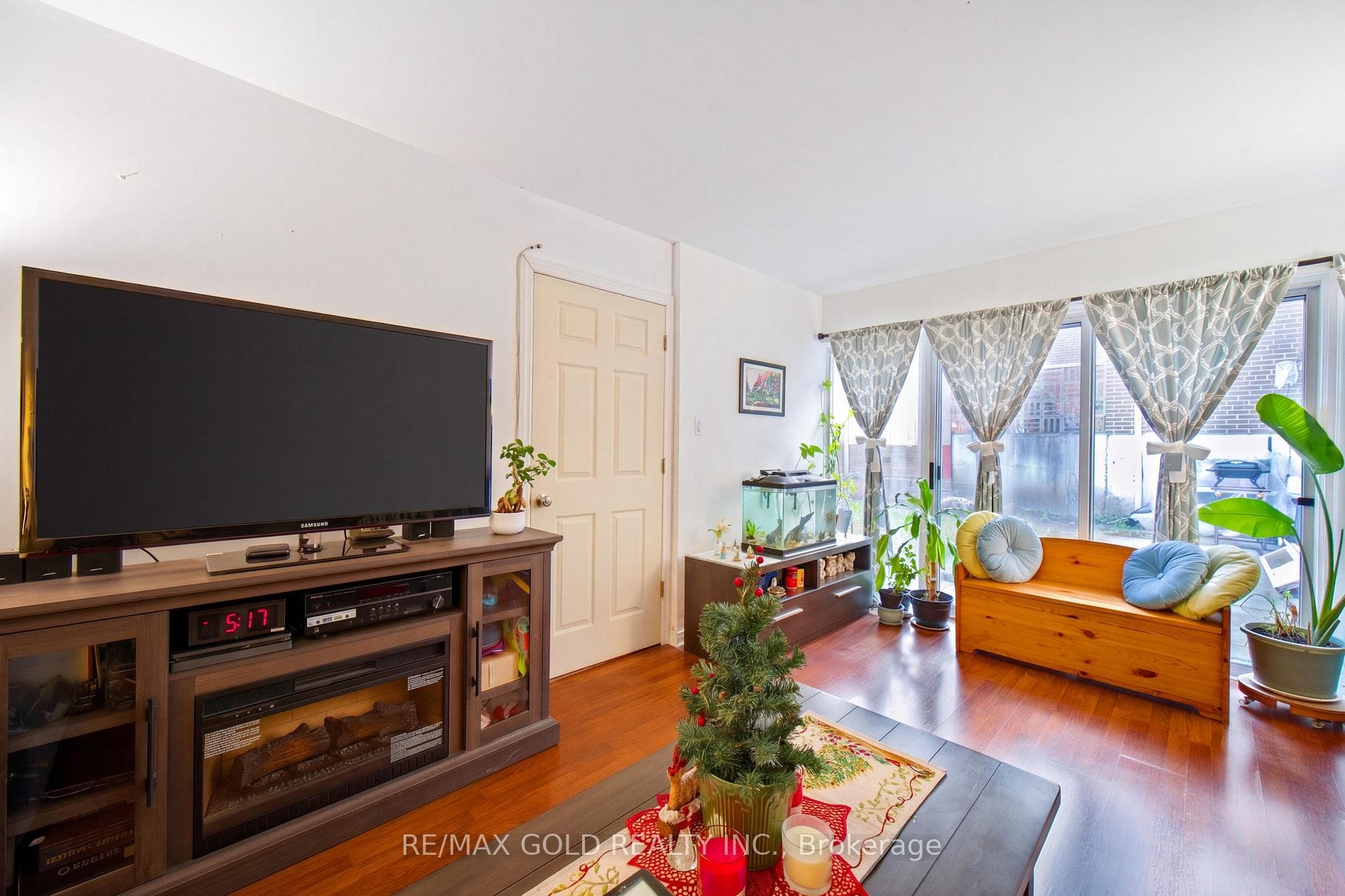 2- 30 Sentinel Road — property photo