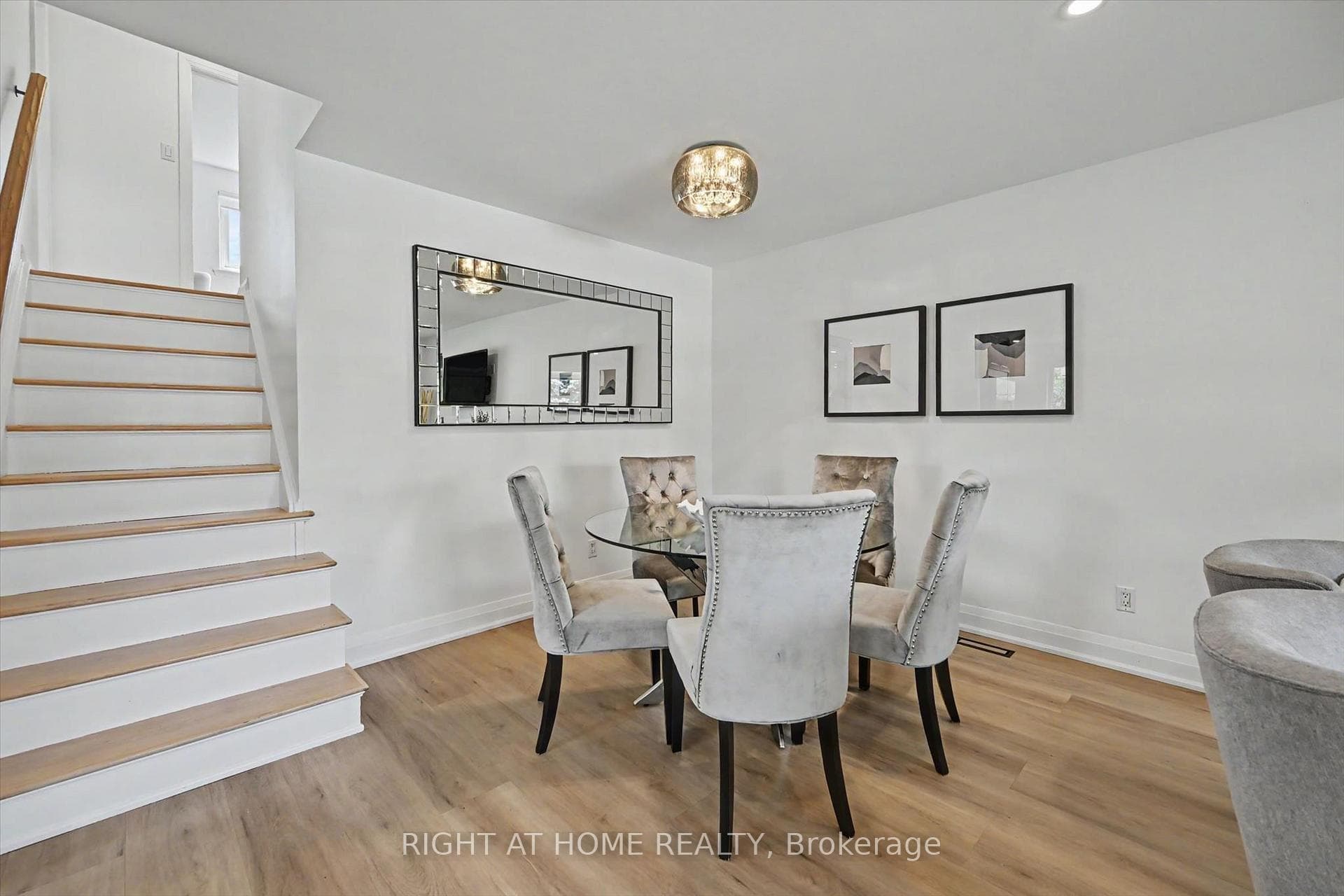 461 Withnell Crescent — property photo