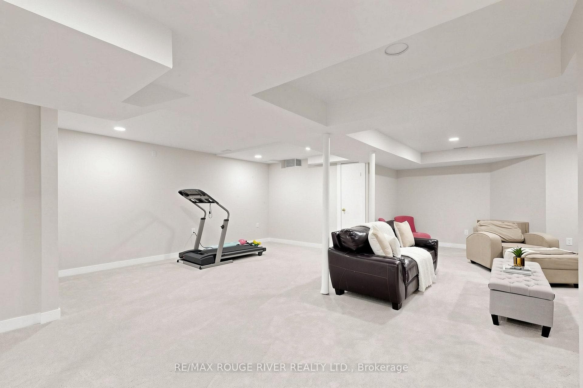 66 Tidewater Crescent — property photo