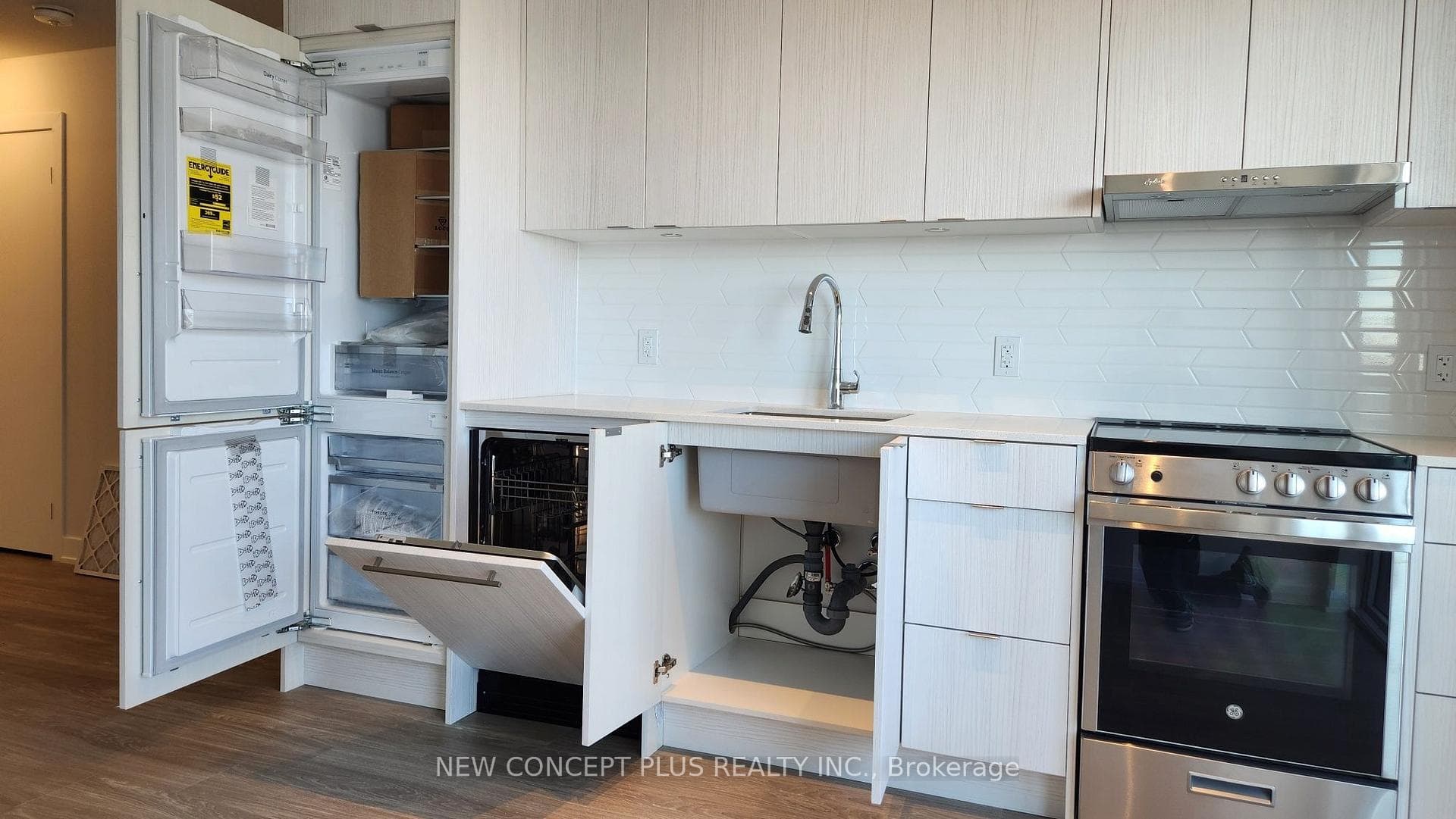 1509- 4130 Parkside Village Drive — property photo