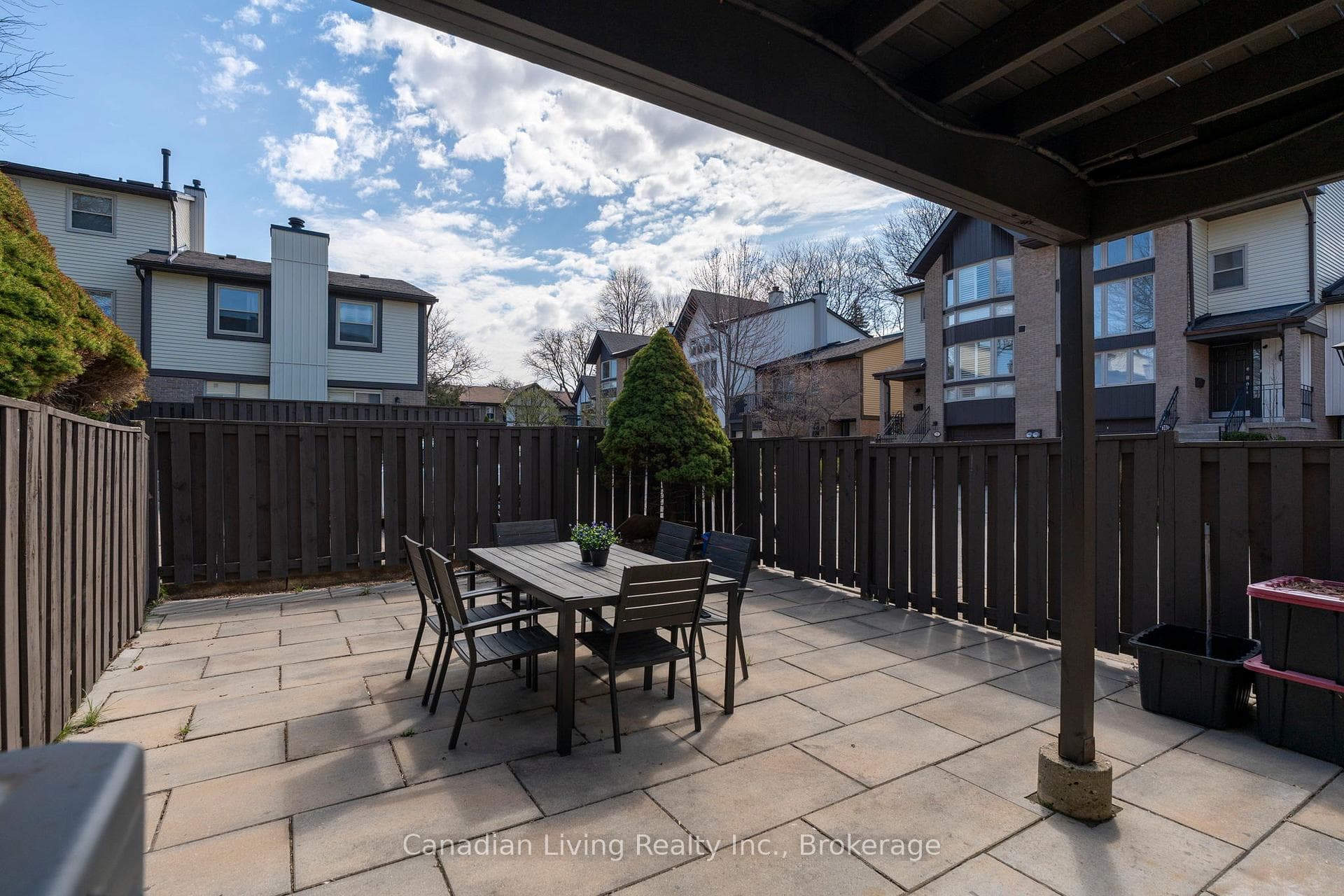 55 English Ivyway Way — property photo