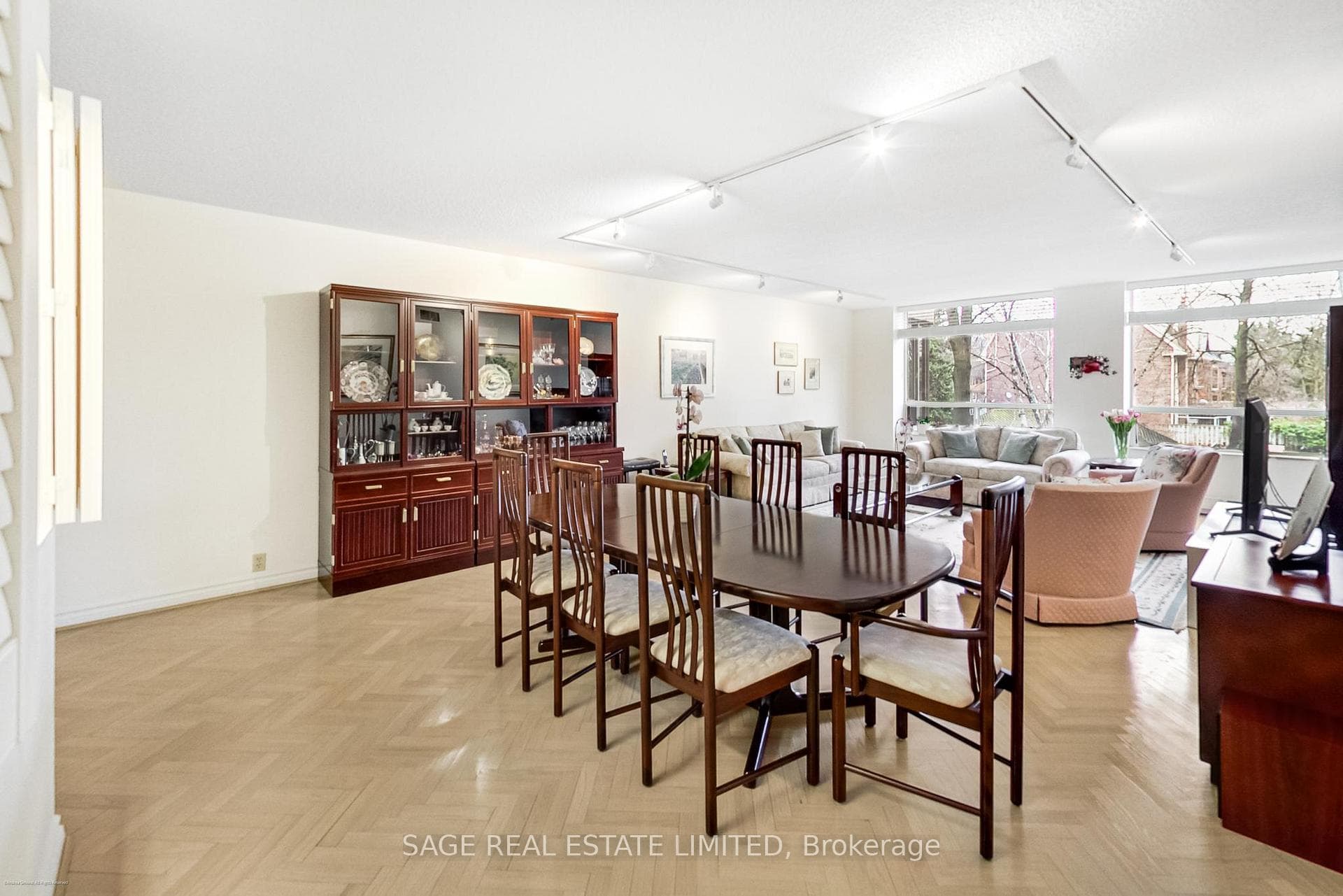 207- 1177 Yonge Street — property photo