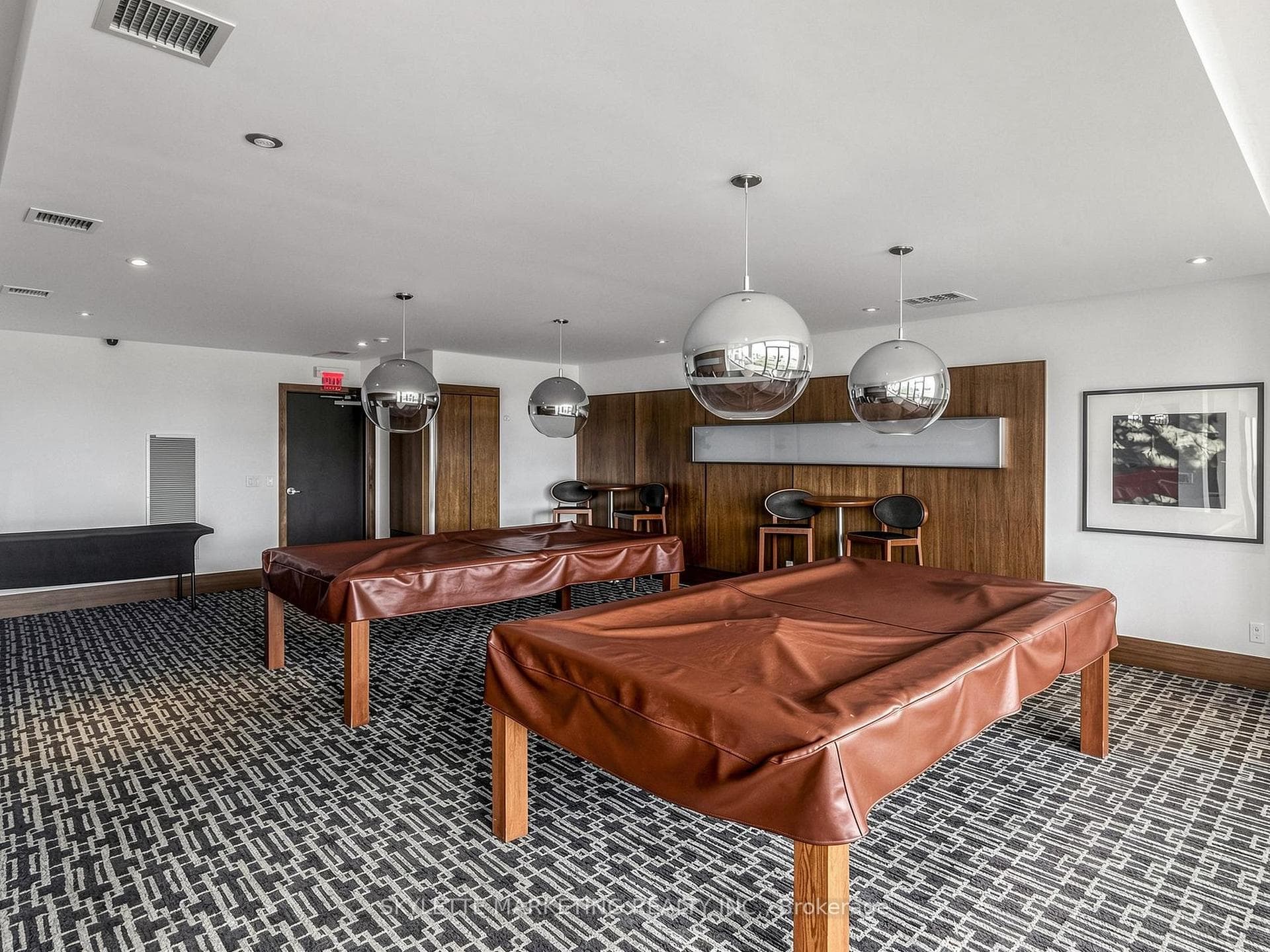 1029- 2885 Bayview Avenue — property photo