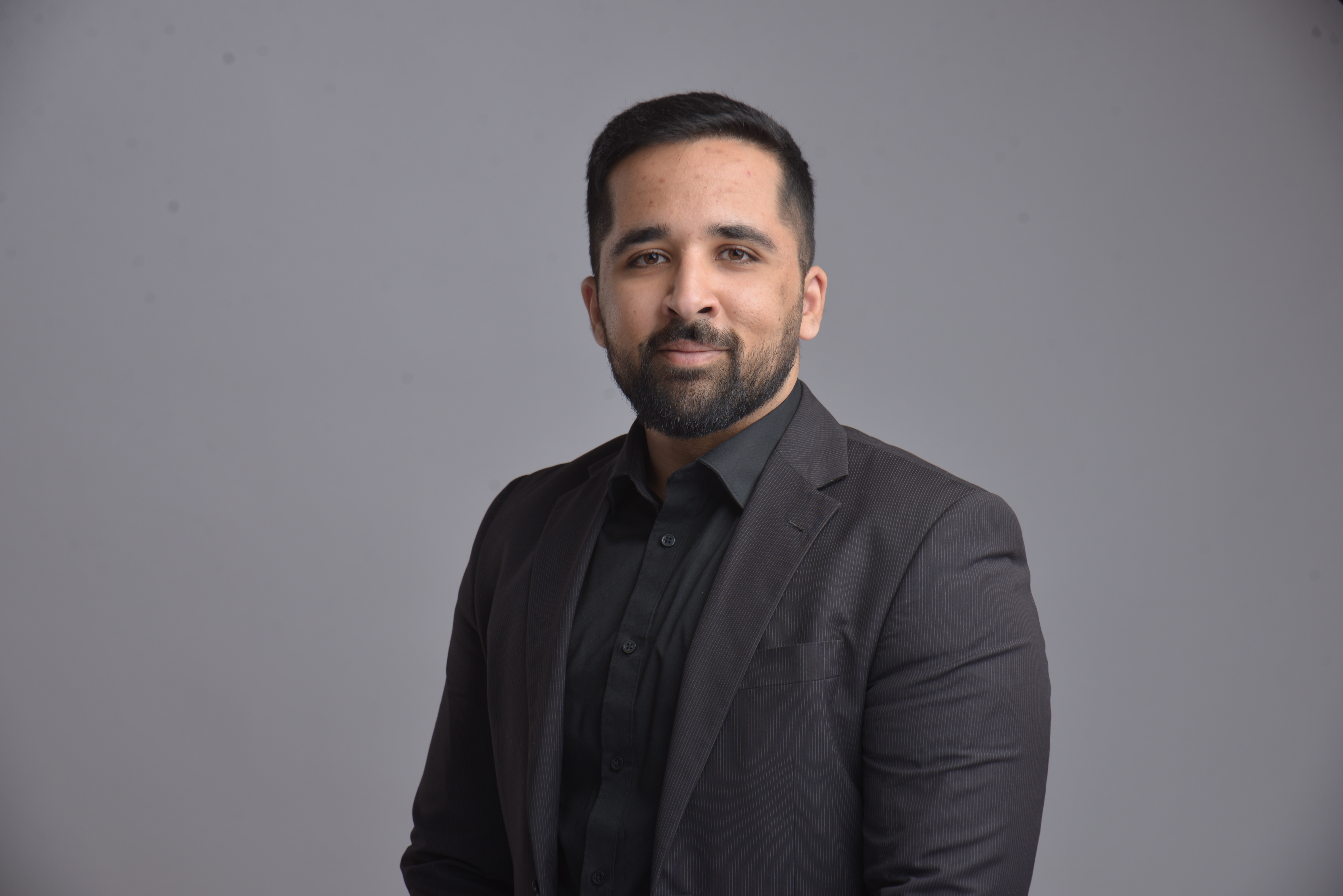Hamza Nouman — Mississauga Real Estate Investment Specialist at Royal LePage Signature Realty